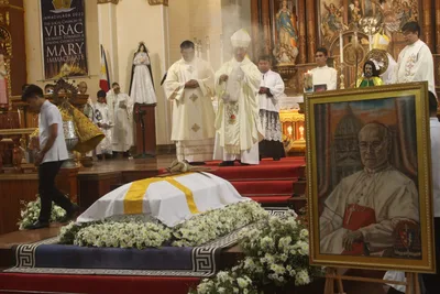 Cardinal Sanchez reinterred at Virac Cathedral