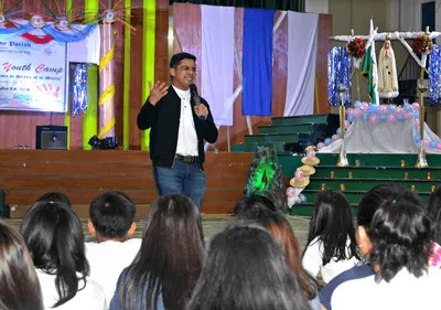 Youth told: ‘Offer yourselves to God with courage’