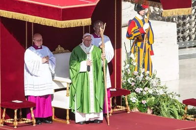 Pope Francis calls for a youth synod ‘anointed by hope’
