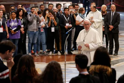 Pope to issue post-synod document on young people in March