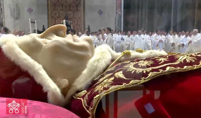 Pope Francis on Vatican II anniversary: ‘May the Church be overcome with joy’