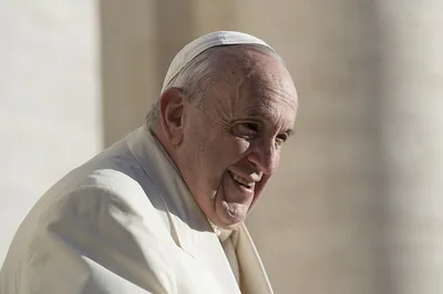 Pope Francis to lead Sunday Angelus from hospital after intestinal surgery