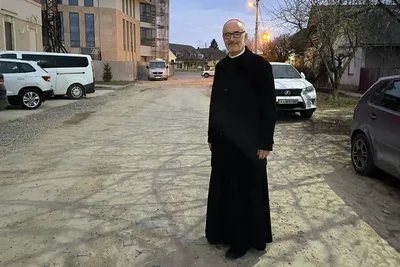 Vatican cardinal to make 2nd visit to Ukraine border at Pope Francis’ request