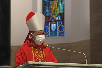 Cardinal Advincula to wash feet of election frontliners on Holy Thursday
