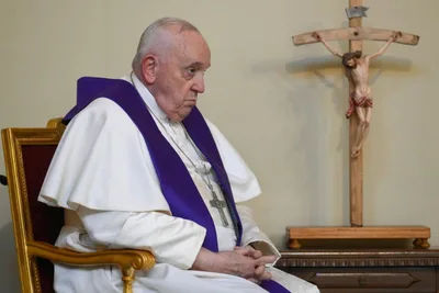 Pope Francis had pizza dinner, may leave hospital Saturday