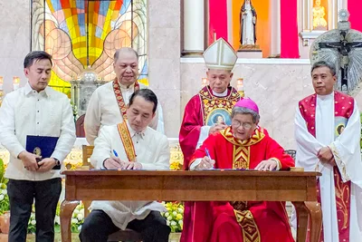 Church, Customs strengthen pastoral care for Pinoy seafarers