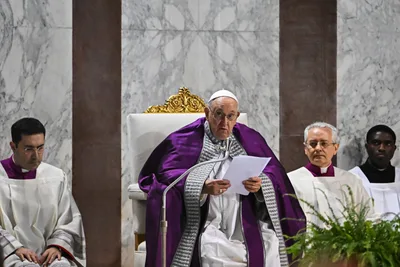 Pope Francis: Free yourself ‘from the dictatorship of full schedules’