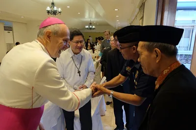 Pursue the common good, Cardinal tells diplomats, religious leaders