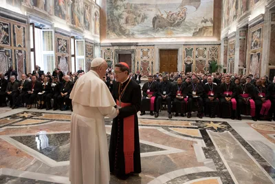 Word of God must be ‘beating heart’ of church, pope says