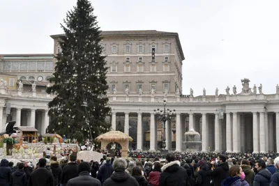 Pope Francis at the Angelus: God wants to live with us and in us