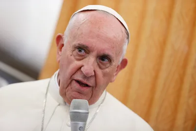 Pope: Individual bishops must decide about Communion in mixed marriages