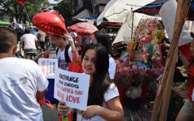 Pro-life youth leads ‘candy-condom swap’ in Manila