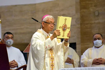 Bishop calls for ‘transformed leaders’, not Charter change