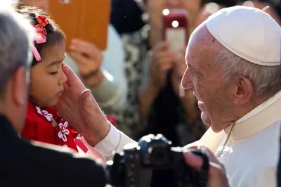 Pope Francis: You can’t spread God’s love from an armchair