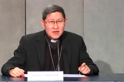 Cardinal Tagle: Digital evangelization cannot replace personal encounter