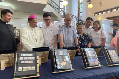 New budget chief is Guinness record holder for papal stamp collection