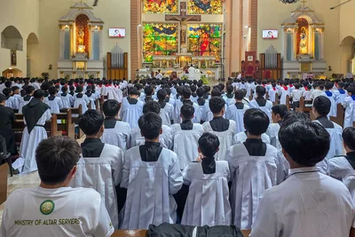 Bishop tells altar servers: Serving is more than getting the rites right