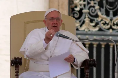 Parents must be involved in child’s education, Pope Francis says