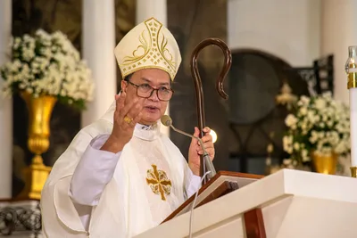 Cardinal David calls for accountability in Navotas landfill fire