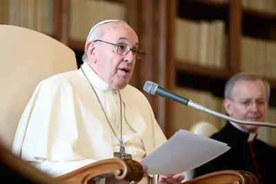 Pope Francis encourages young economists to learn from the poor