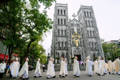 Vietnamese Catholics mark first anniversary of Pope Leo XIV’s papacy with prayers for peace