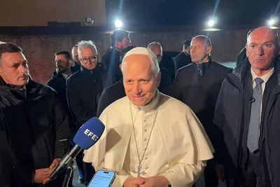 Pope Leo makes Holy Week appeal to Trump, world leaders to end Iran war