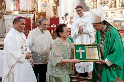 CBCP honors Batangas laywoman with highest award for church restoration work