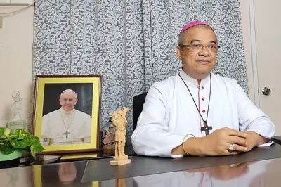 Bishop Alminaza recovers from Covid-19