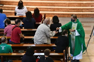 Metro Manila dioceses cancel public Masses amid Covid’s delta variant threat