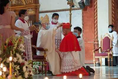 Cardinal Advincula receives ‘red hat’ in Capiz