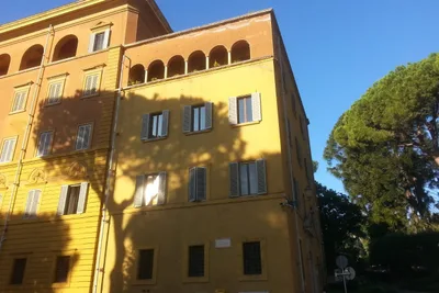 Vatican officials arrest London property broker for extortion and money laundering