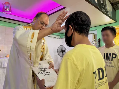 Cardinal David urges Filipinos to choose hope amid injustice, disaster, and political turmoil