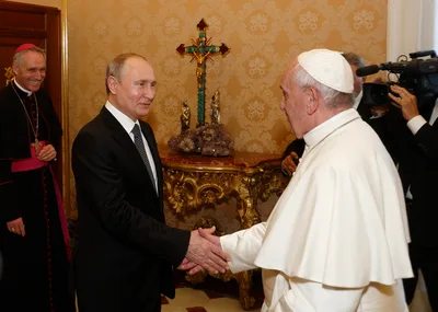 Pope meets Putin; two leaders talk about Ukraine, Syria, Venezuela