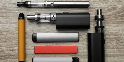 Pagdami ng mga gumagamit ng e-cigarates, ikinababahala,ng mambabatas