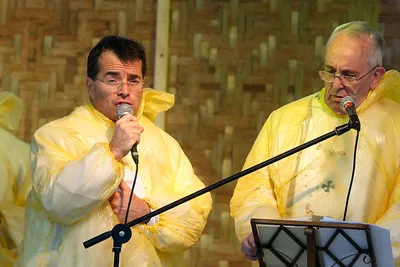 Pope appoints aide, former communications prefect to new posts