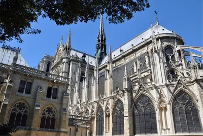 ‘Near twin’ of Notre Dame clock found in storage