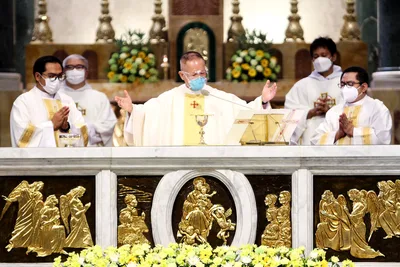 Cardinal Advincula vows to ‘walk with poor, oppressed’