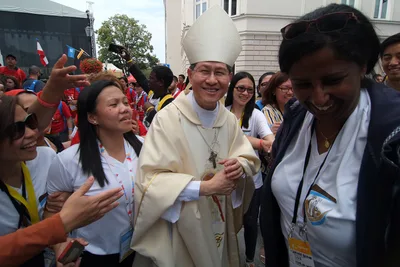 Cardinal Tagle to couples: Let God write your love story