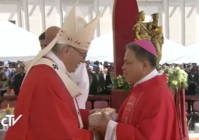 Pope expresses solidarity with Filipinos amid Marawi crisis