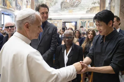 Vatican stage goes global, BamBam represents Thailand on historic night