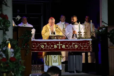 Cardinal Parolin in Lebanon: The Church, Pope Francis are with you after Beirut explosion