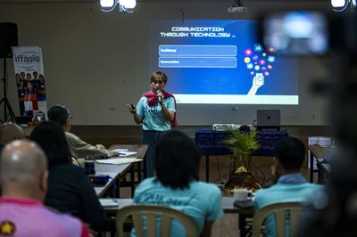 Cyber missionaries must go beyond ‘posters and pulpits,’ says Catholic communication expert