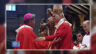 54 na Obispo at Arsobispo sa buong mundo, ginawaran ng Pallium ni Pope Leo - VeritasPH