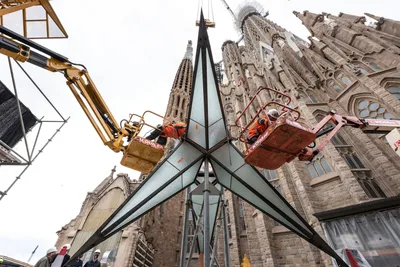 Star on Sagrada Familia’s Marian tower to light up Barcelona’s skyline