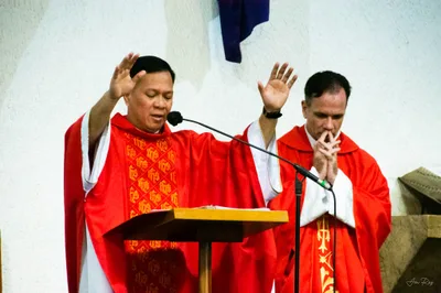 Solemnity and reverence, tamang pagpapahayag ng pananampalataya