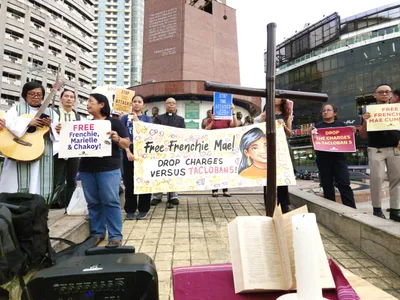 Community journalists rally for detained reporter’s release on day honoring courage in journalism