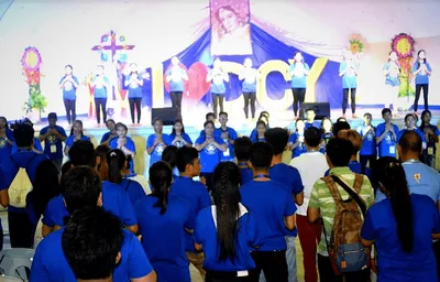 Youth urged: ‘Take pride in your faith’