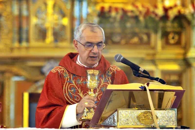 Pope Francis accepts resignation of former nuncio to Chile