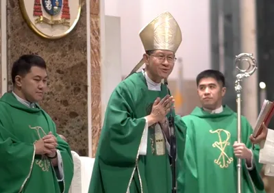Cardinal Tagle leaves Manila for new mission in Rome
