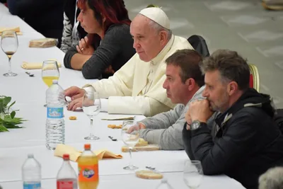 Pope Francis to meet 500 poor in Assisi on Nov. 12